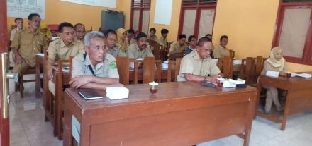 Camat Pleret Ikuti Apel Pagi Pamong Desa Segoroyoso Dilanjutkan Rapat Koordinasi Pamong Desa Segoroy